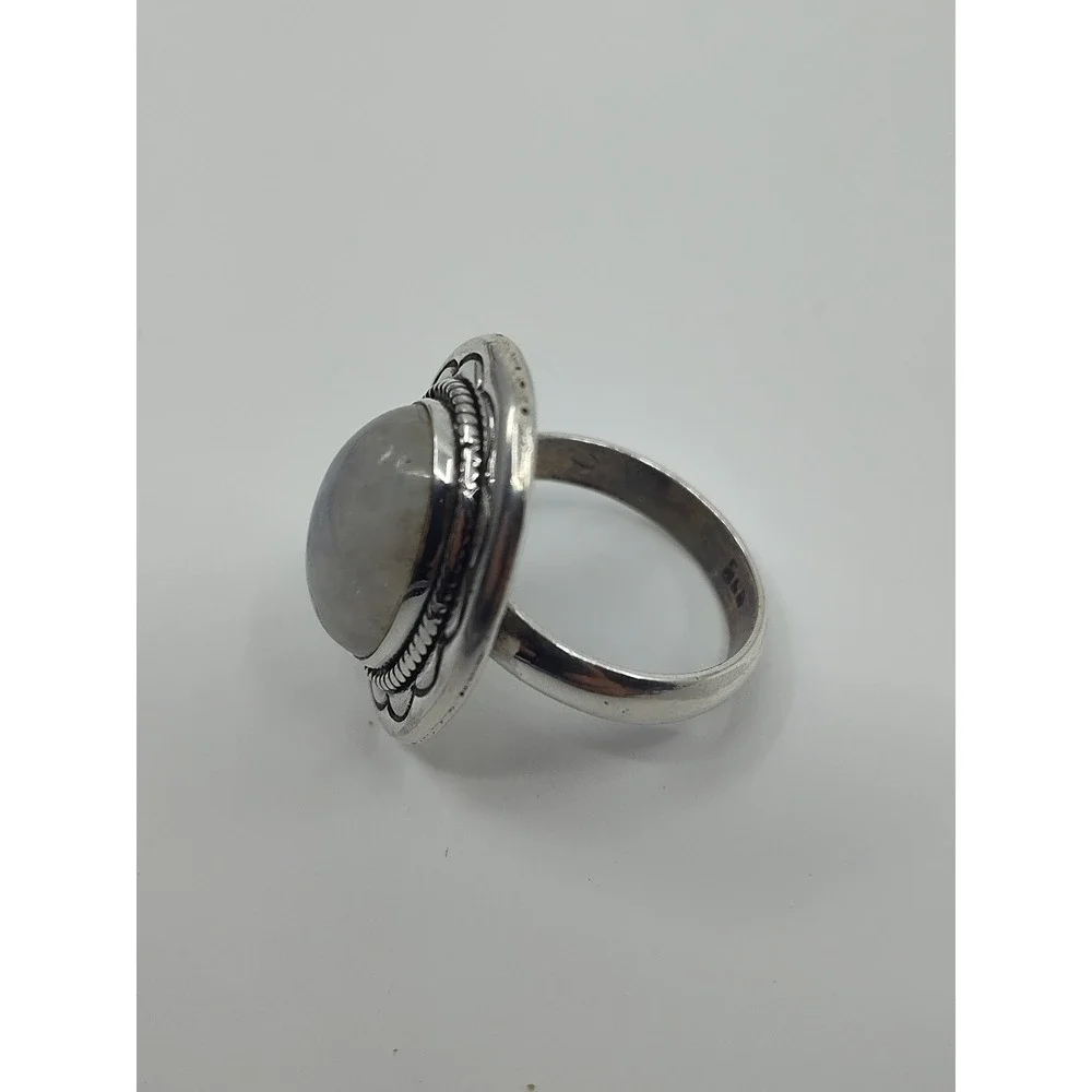 Sterling Silver 925 Beautiful Moonstone Gemstone Women's Ring Size 8.25